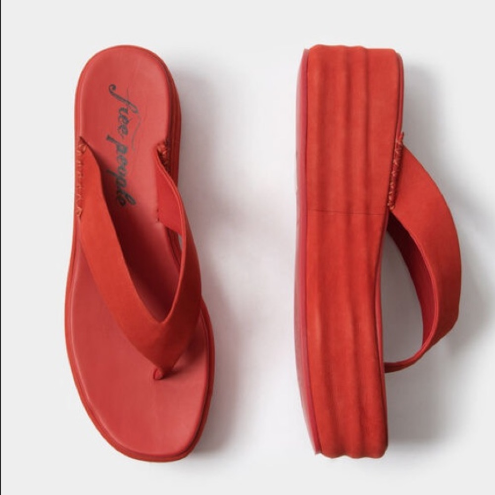 FREE PEOPLE // Haven Thong Platform Sandals Red